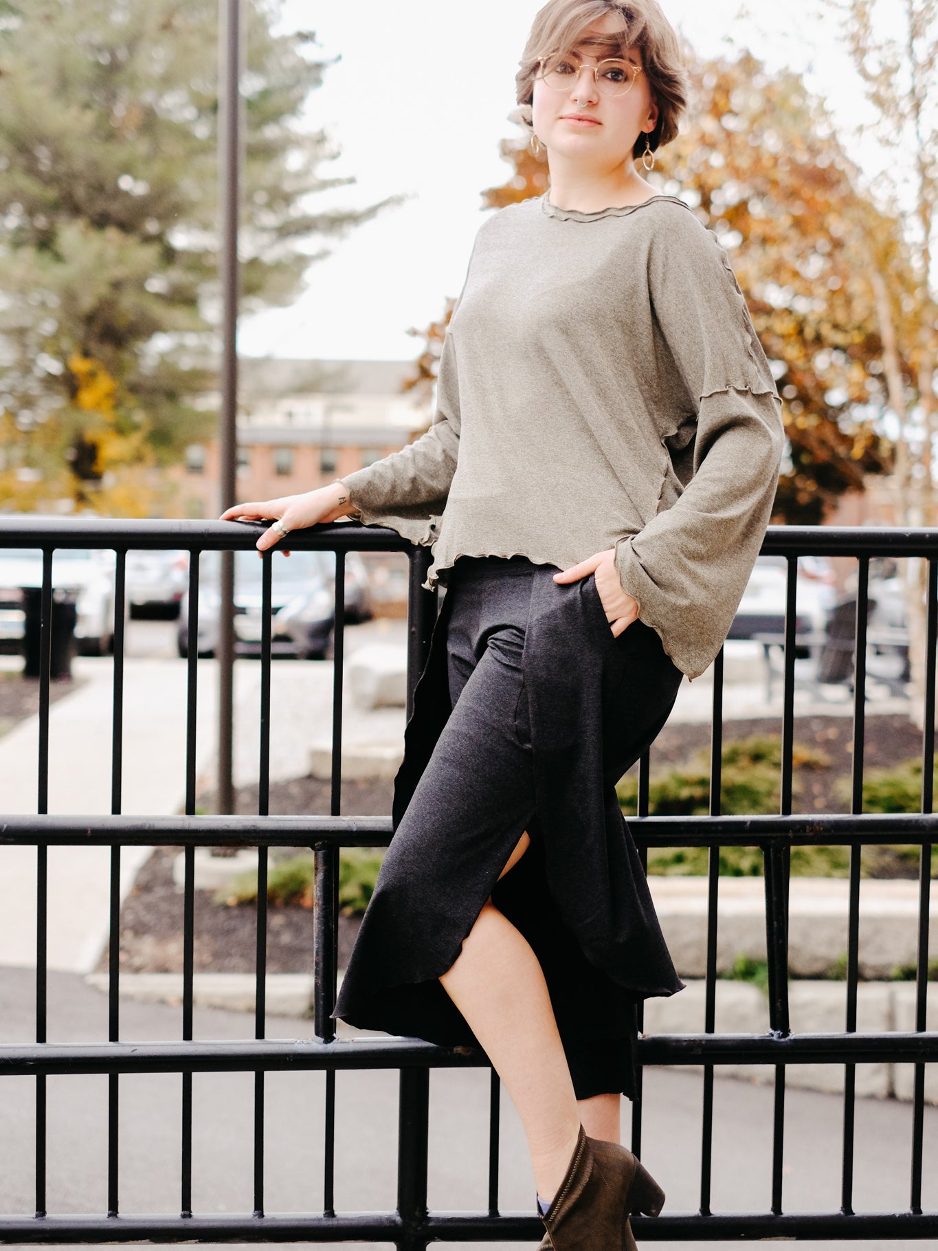 gold shimmer truly top with lava heather petal pant