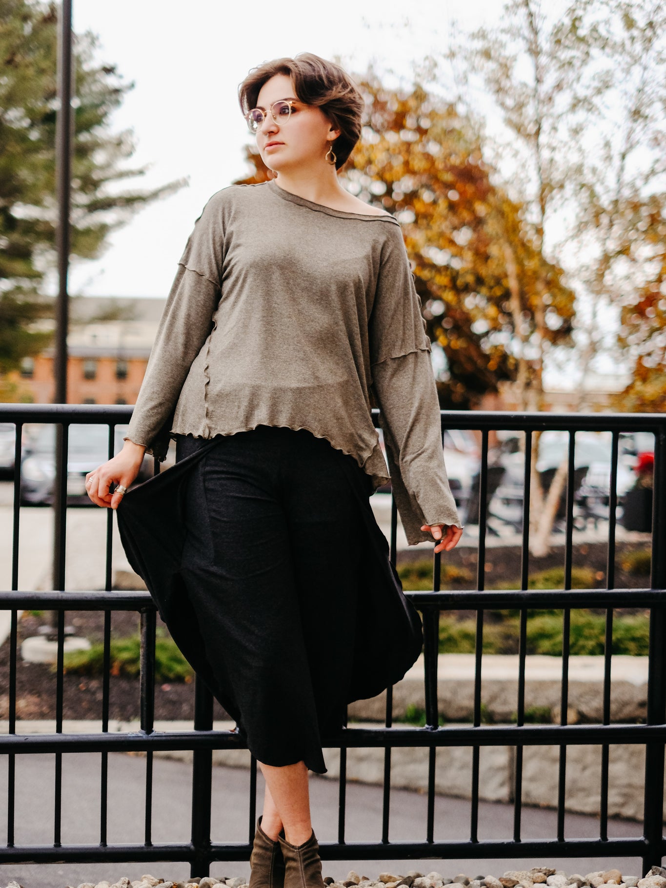 gold shimmer truly top with lave petal pant