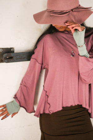 Blusa con mangas verdaderamente acampanadas