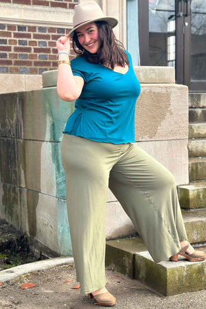 sola t in tissue cove with the palazzo pant in tissue bay