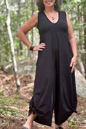 suger farmer jumpsuit in subtle black