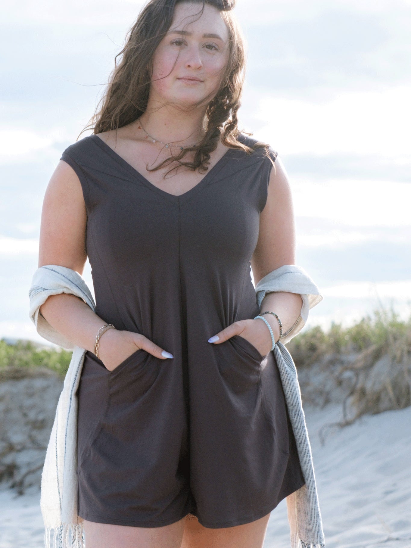 suger® sprout in carbon + shoreline shawl draped over arms