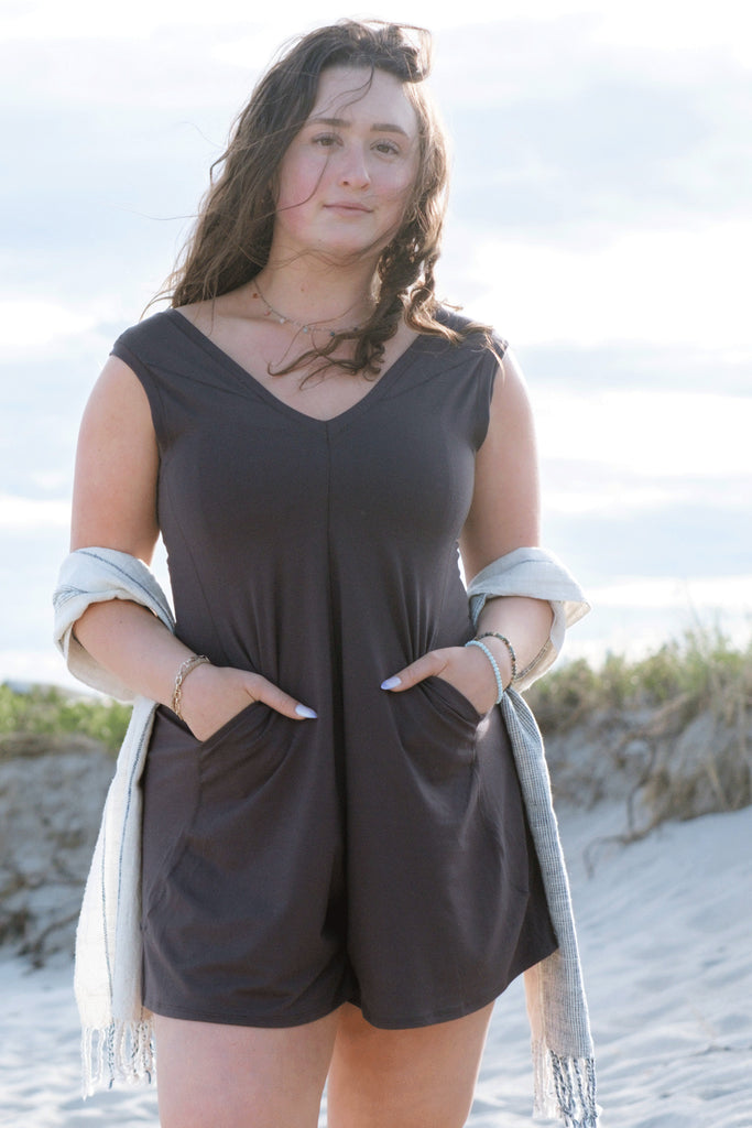 suger® sprout in carbon + shoreline shawl draped over arms