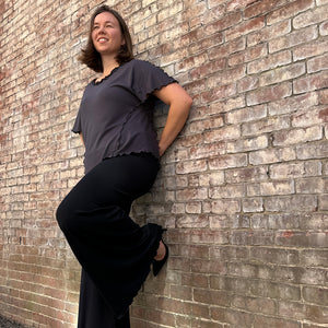 sweet t in carbon worn with black swirlsuit