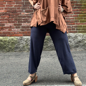 bloom pant in midnight heather with cedar frida