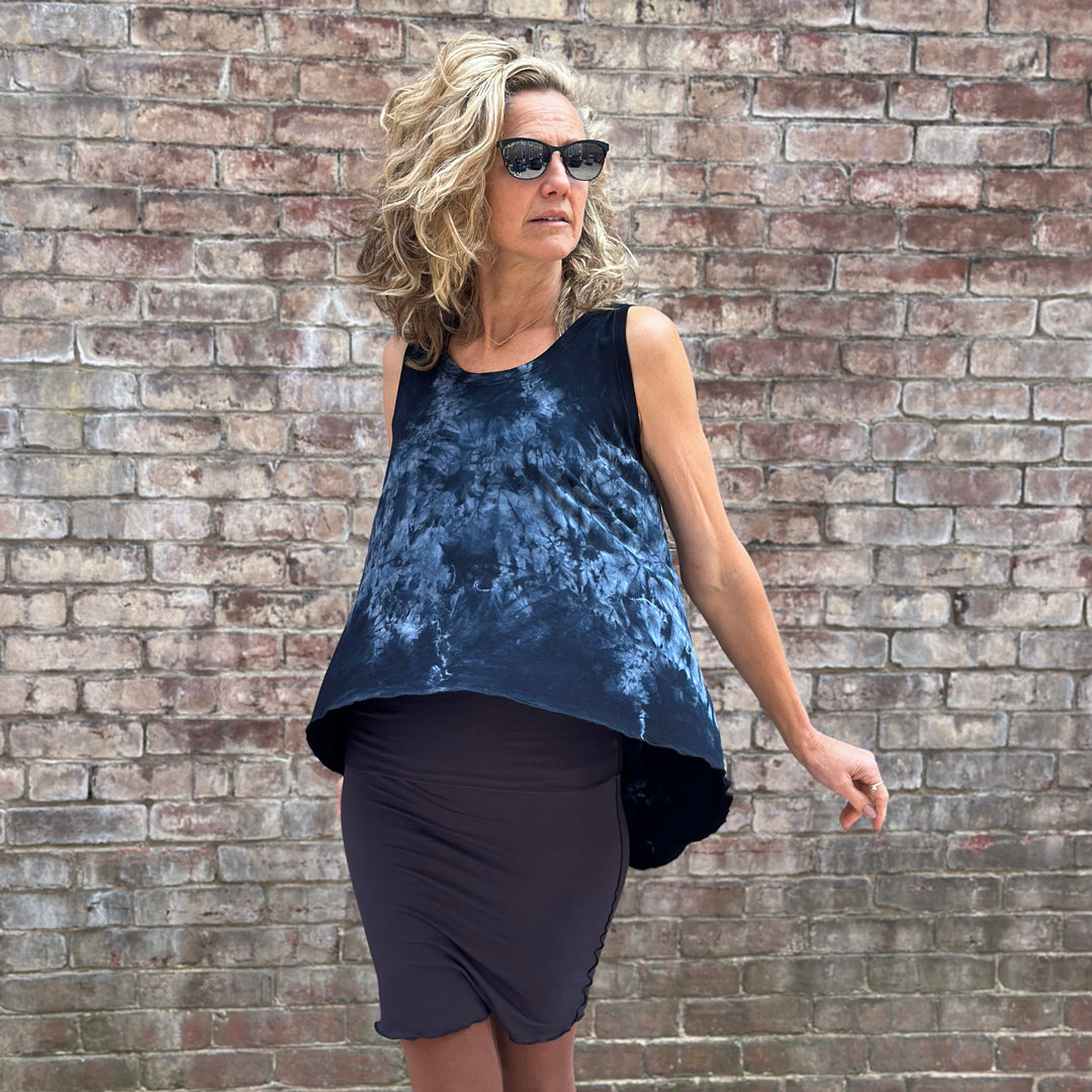 tulip in carboncrush with the carbon hourglass