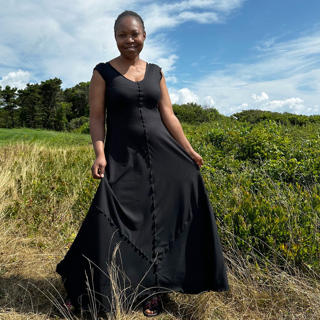 gleam bias vneck gown in subtle black