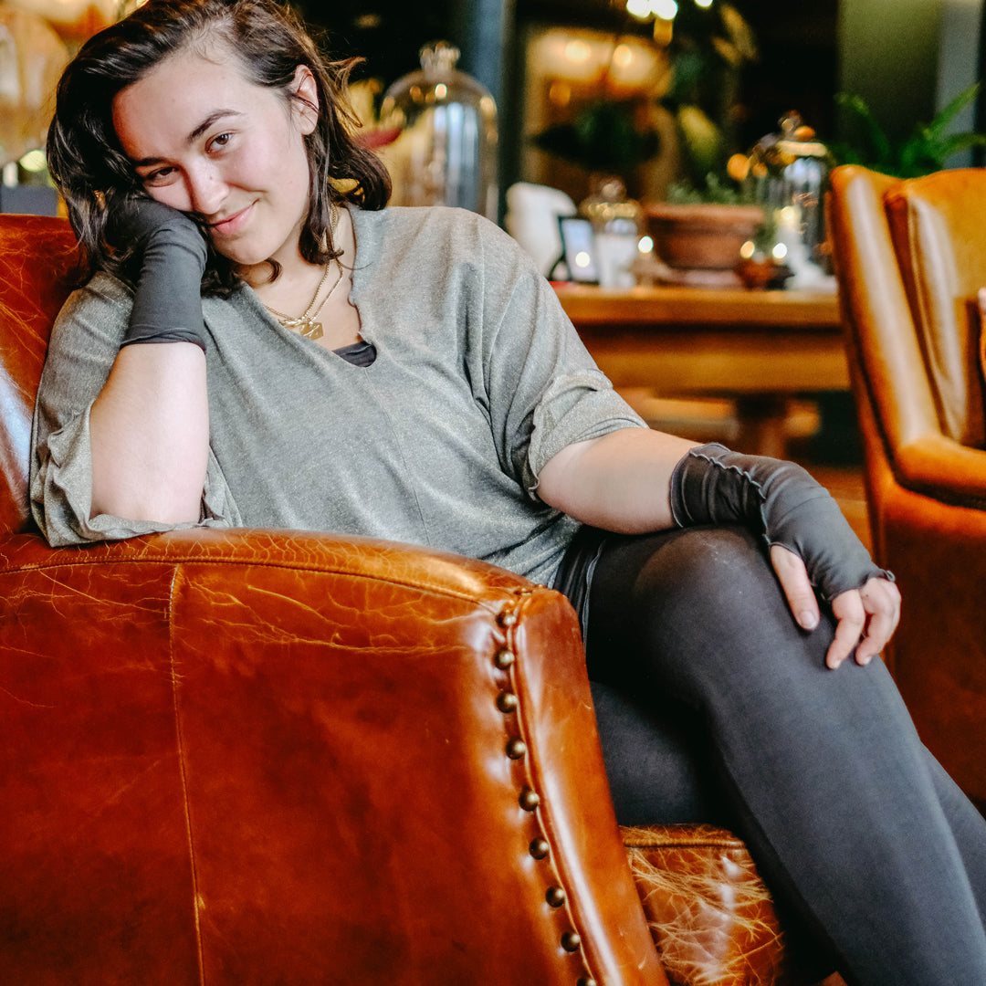 gold shimmer lil fox with fir pencil, aria, and base