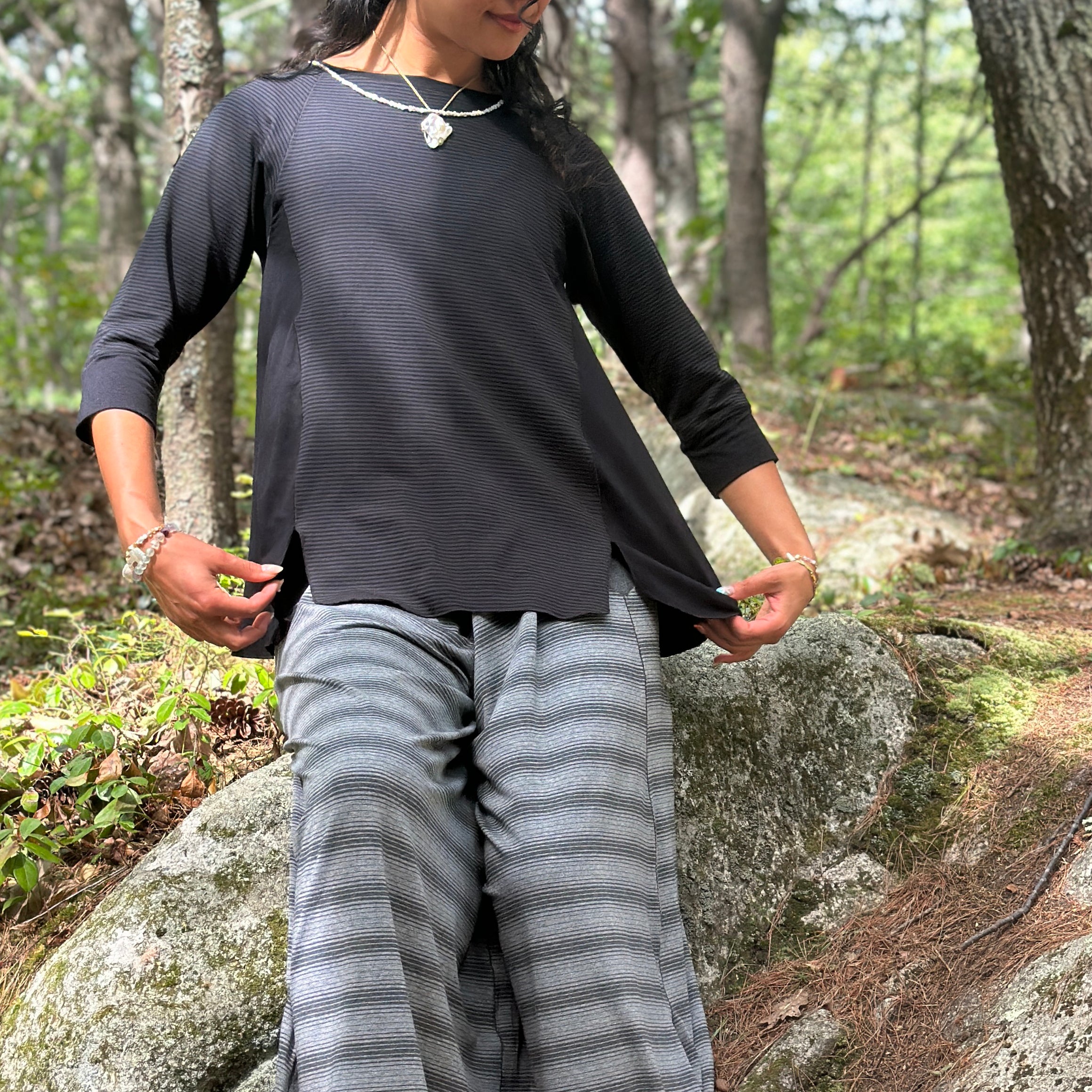 homerun shirt in subtle black and farmer in city stripe/lava