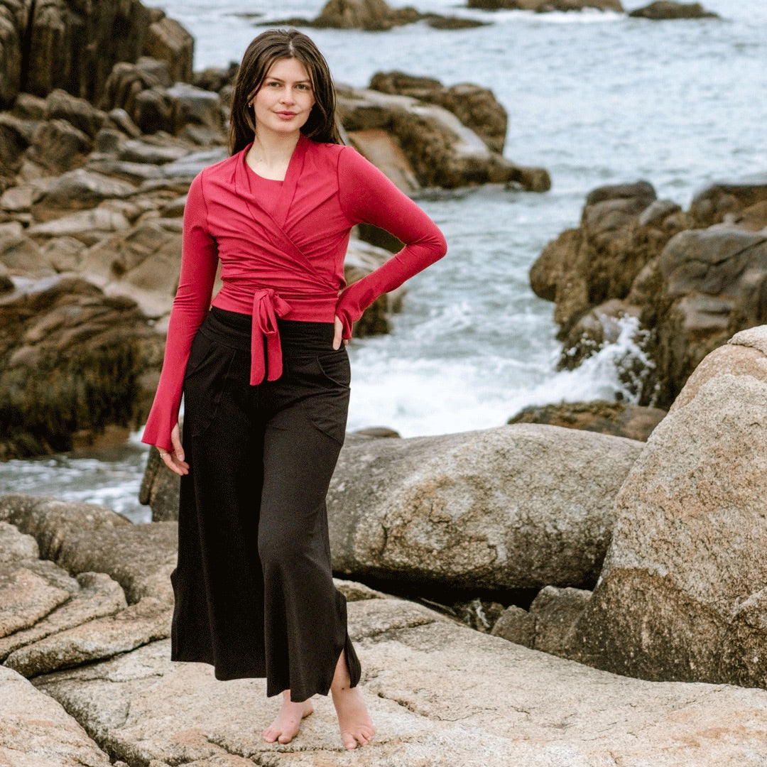 suger® rappa jacket in ruby paired with black harlow