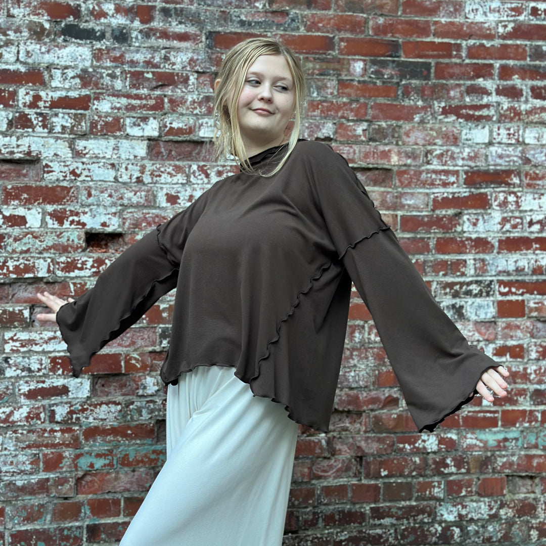 Blusa con mangas verdaderamente acampanadas