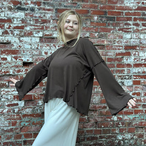 Blusa con mangas verdaderamente acampanadas