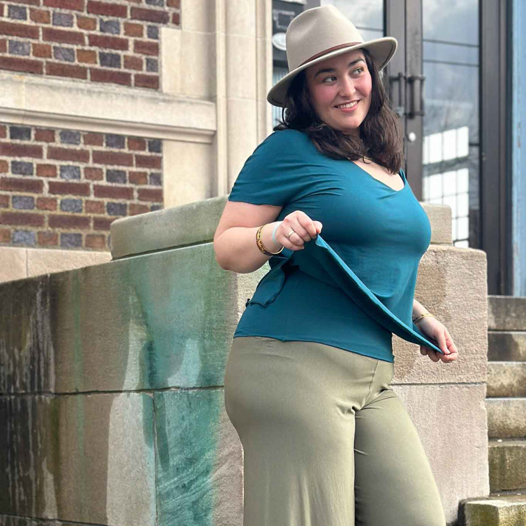 sola t in tissue cove with the palazzo pant in tissue bay