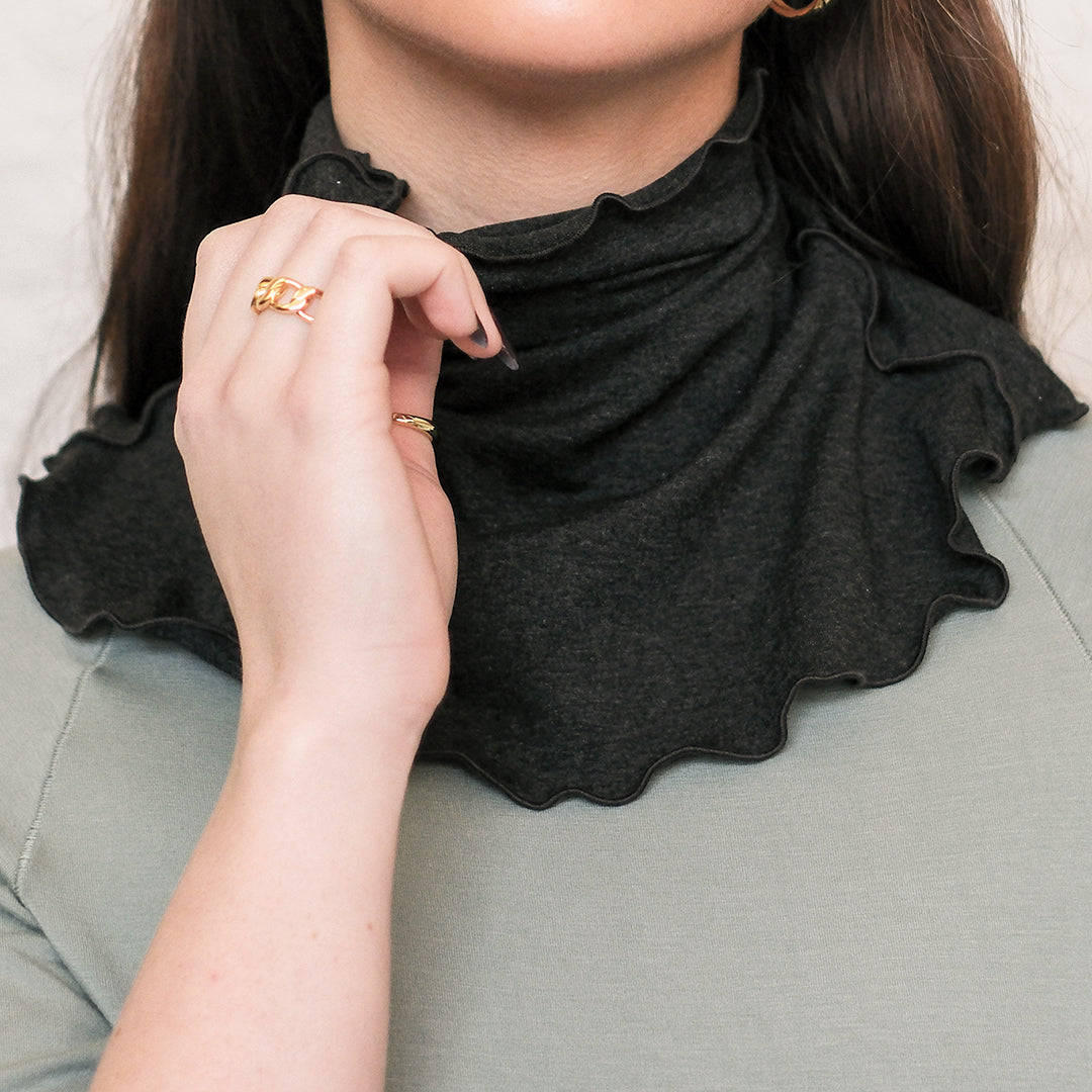 HOURGLASS scarf hood shaper