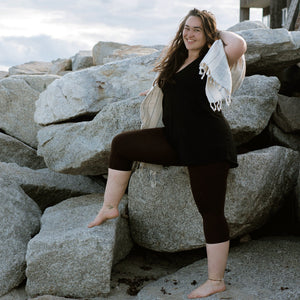 suger® sprout in black + peat capri layered under