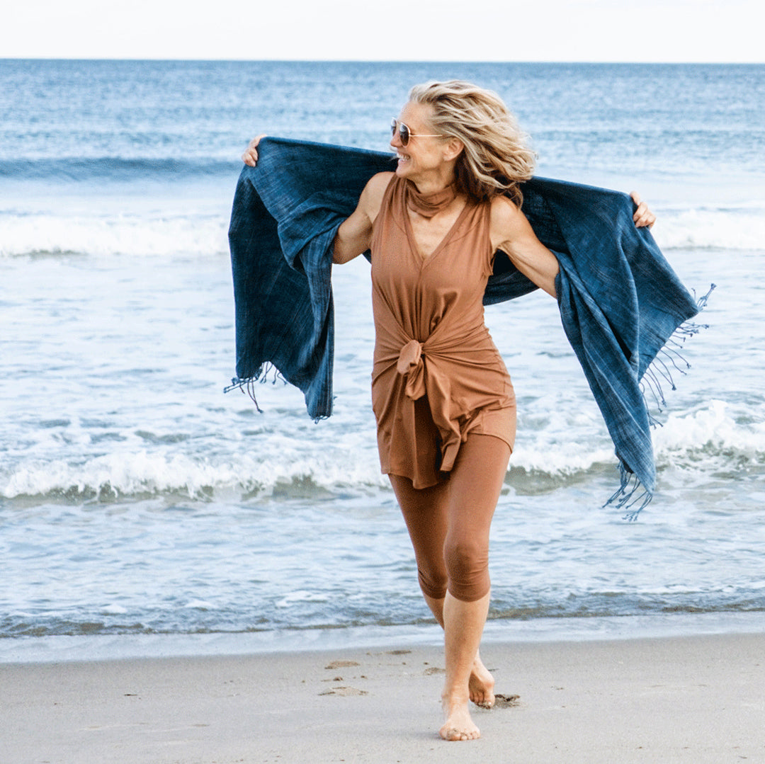 suger® sprout in cedar + cedar capri layered under on size cloud model