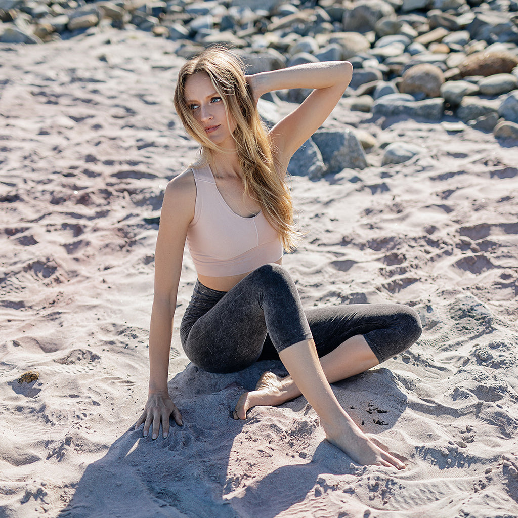 Women's Sand Capri Legging for Yoga