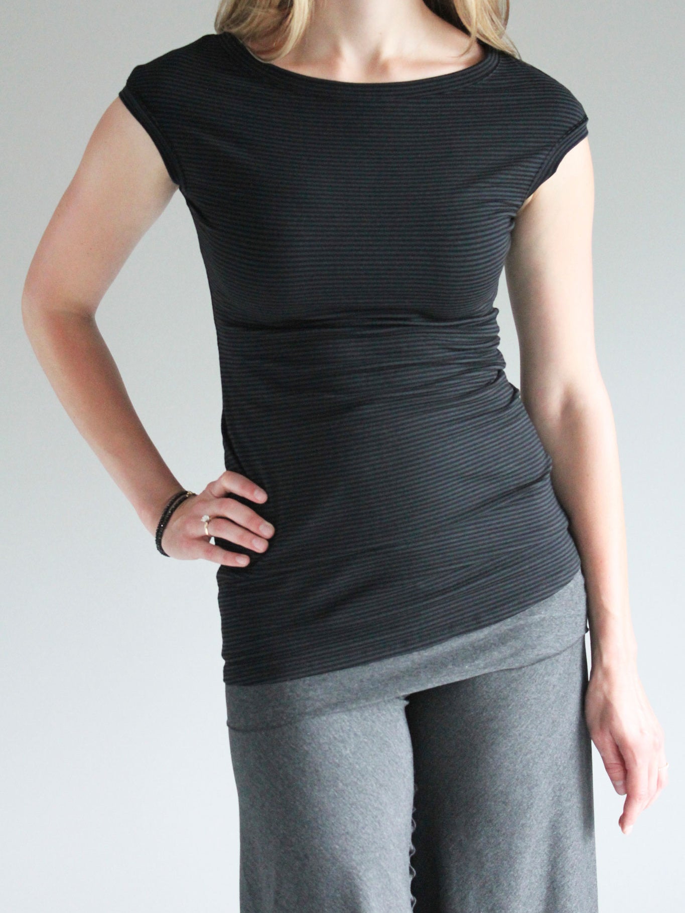 suger cap tunic in bamboo organic cotton subtle stripe with charcoal swirlsuit