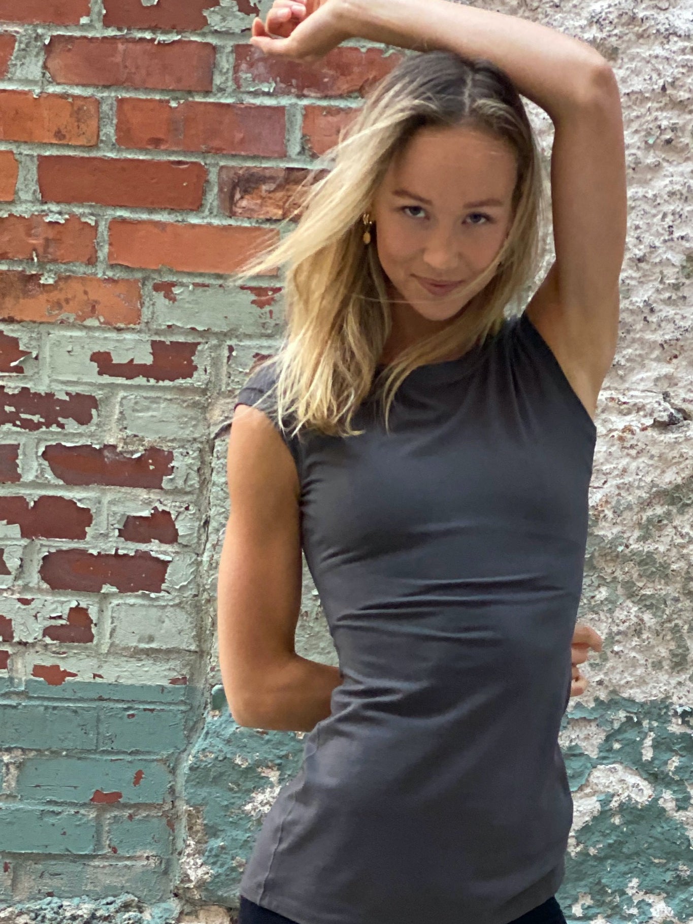 feel good in cozy cap tunic in ore dark grey bamboo
