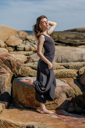 petal pant in carbon paired with carbon core tank