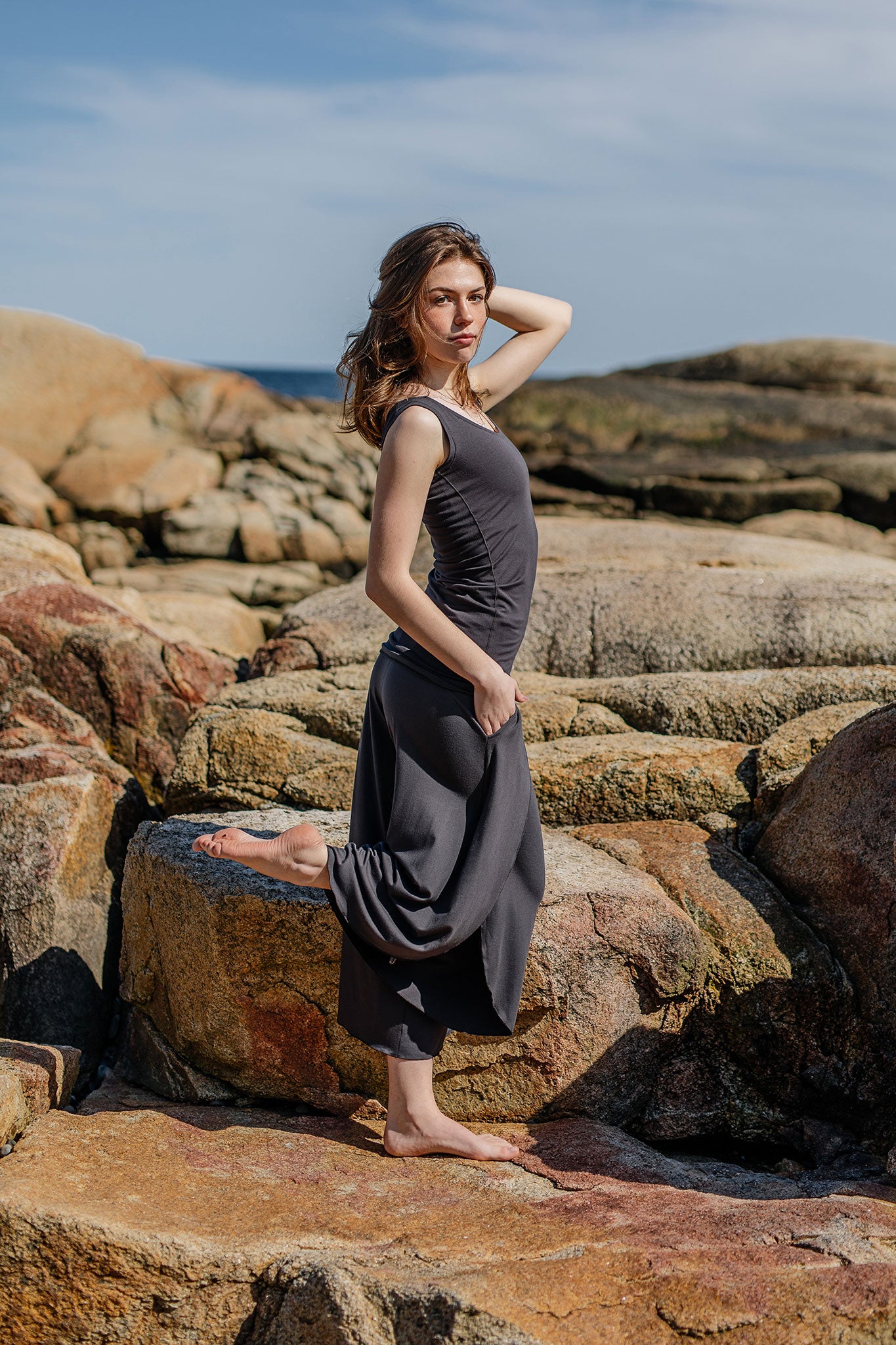 petal pant in carbon paired with carbon core tank