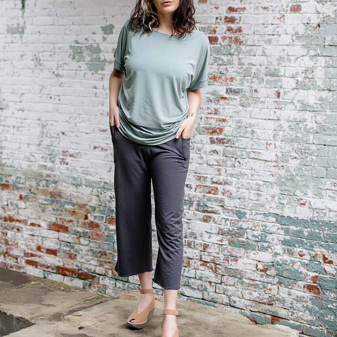 flash off shoulder top in glass with kick pant in carbon