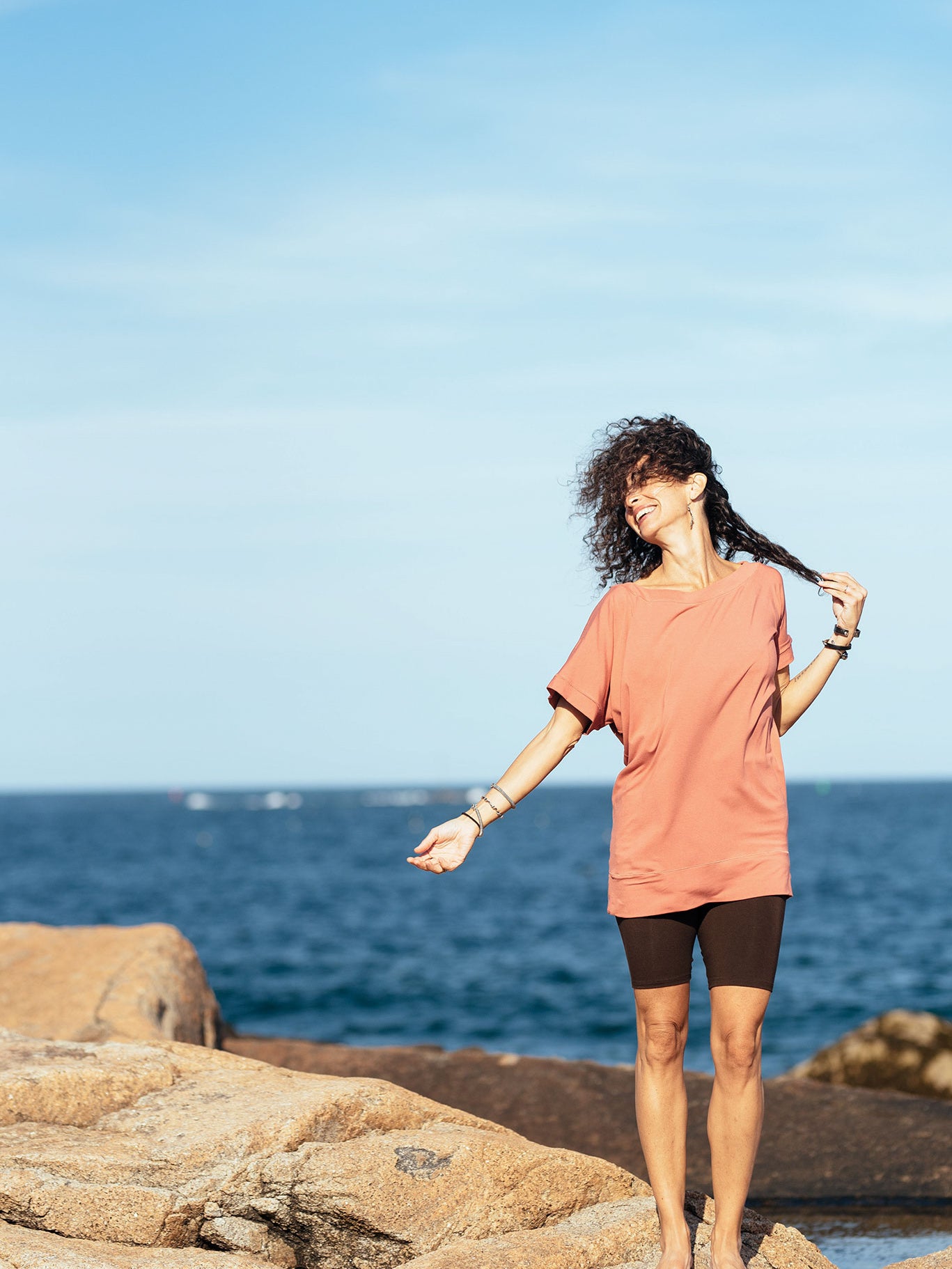 flash off shoulder top in reef + hiker in peat