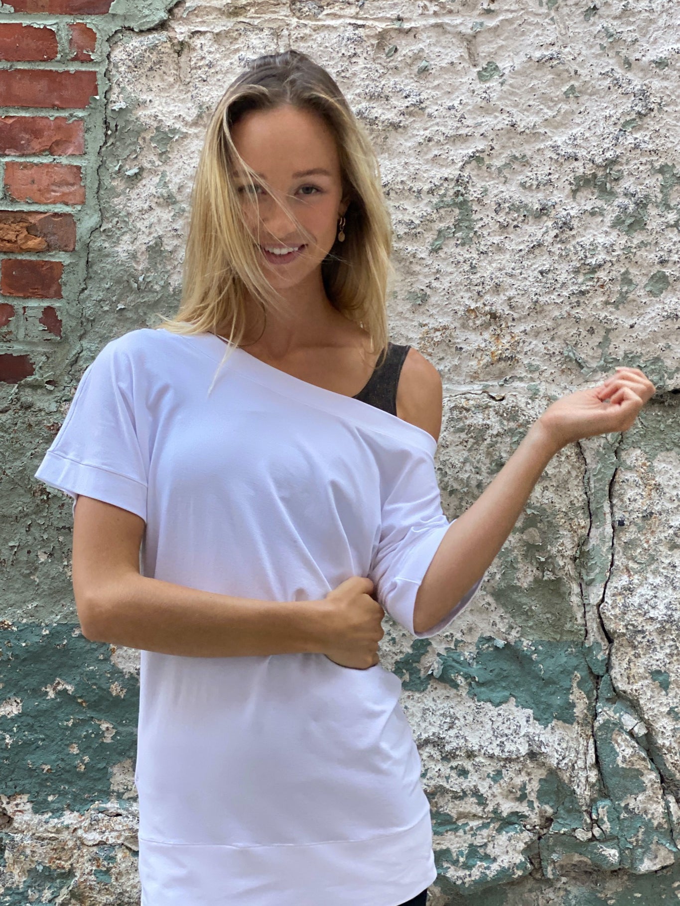 flash off shoulder top in white