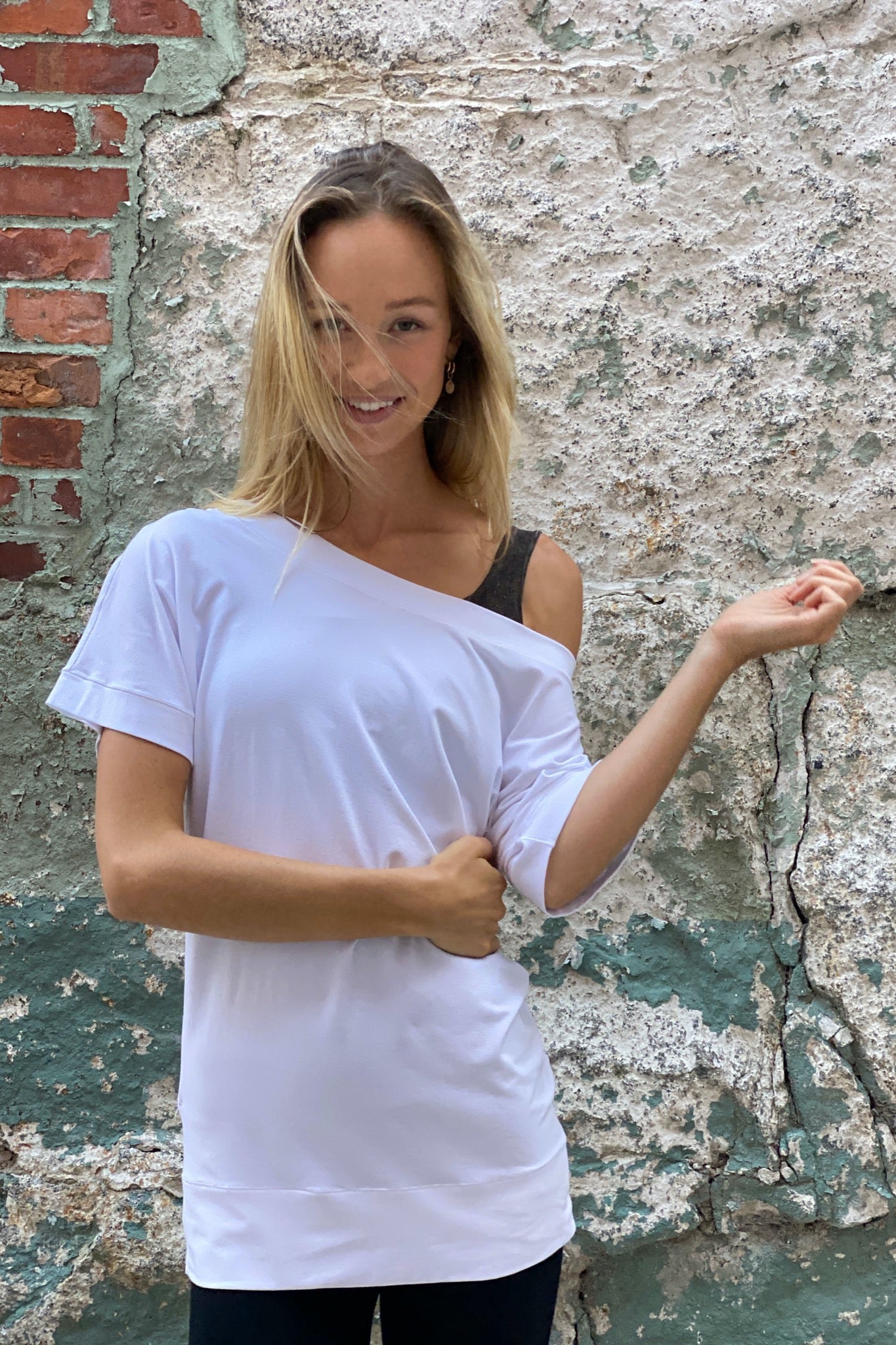 flash off shoulder top in white