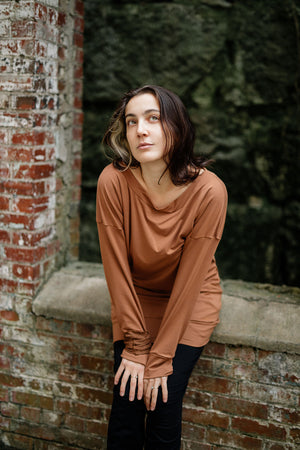 terry welder pullover in cedar