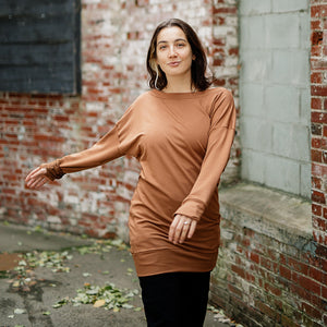 terry welder pullover in cedar