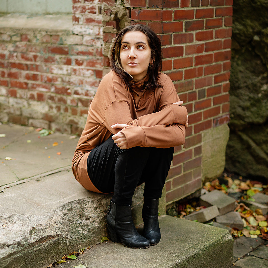 terry welder pullover in cedar with black jogger