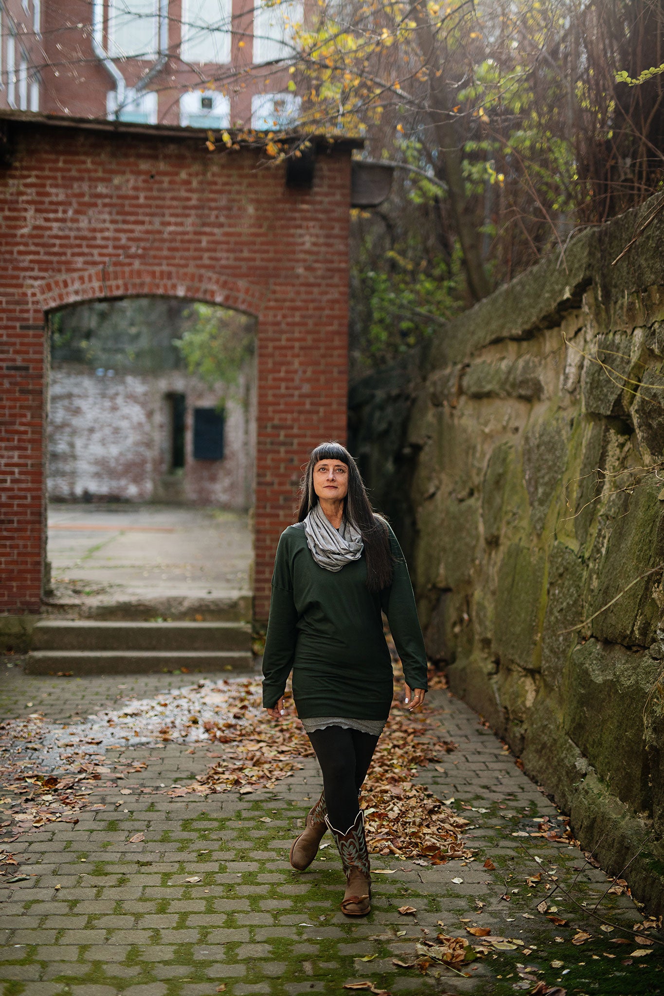 terry welder pullover in fir with mercury hourglass and loop