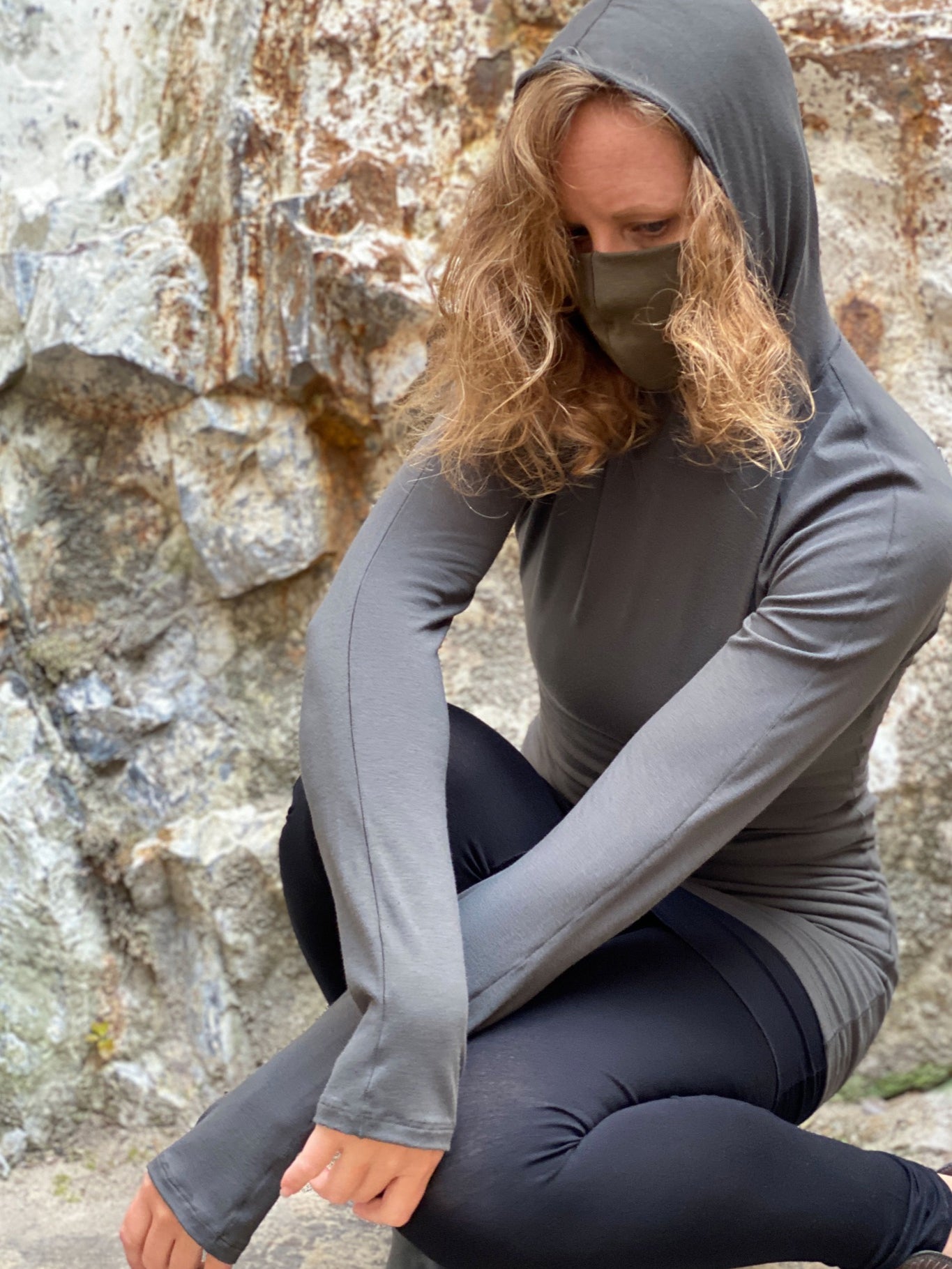 scuba hooded ski tunic + black climber