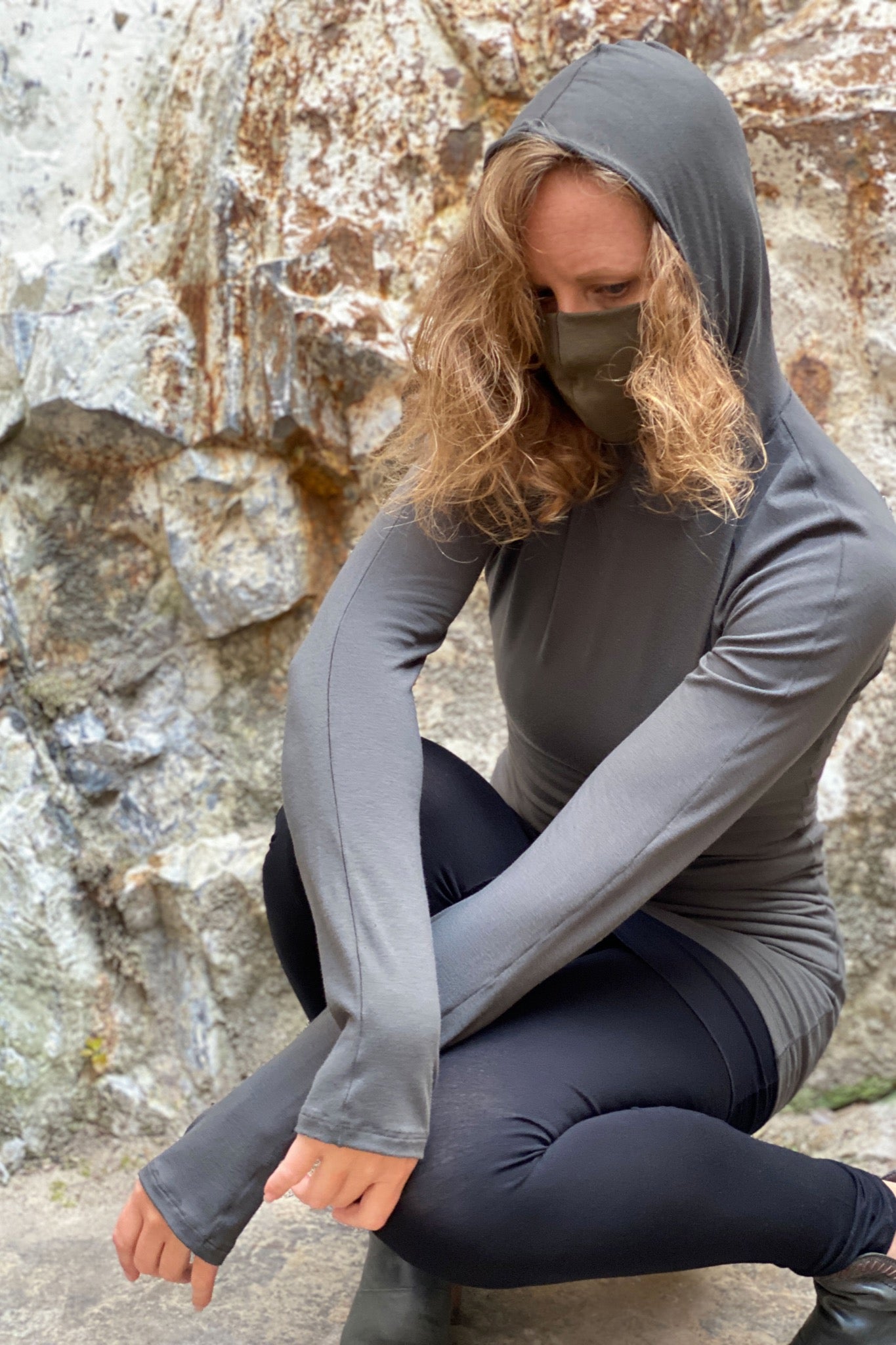 scuba hooded ski tunic + black climber
