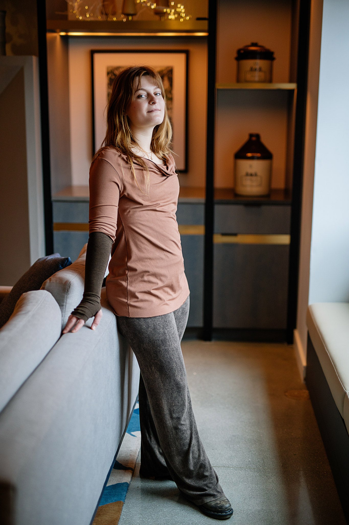 suger® trouser in mineral styled with cedar grace + espresso opera