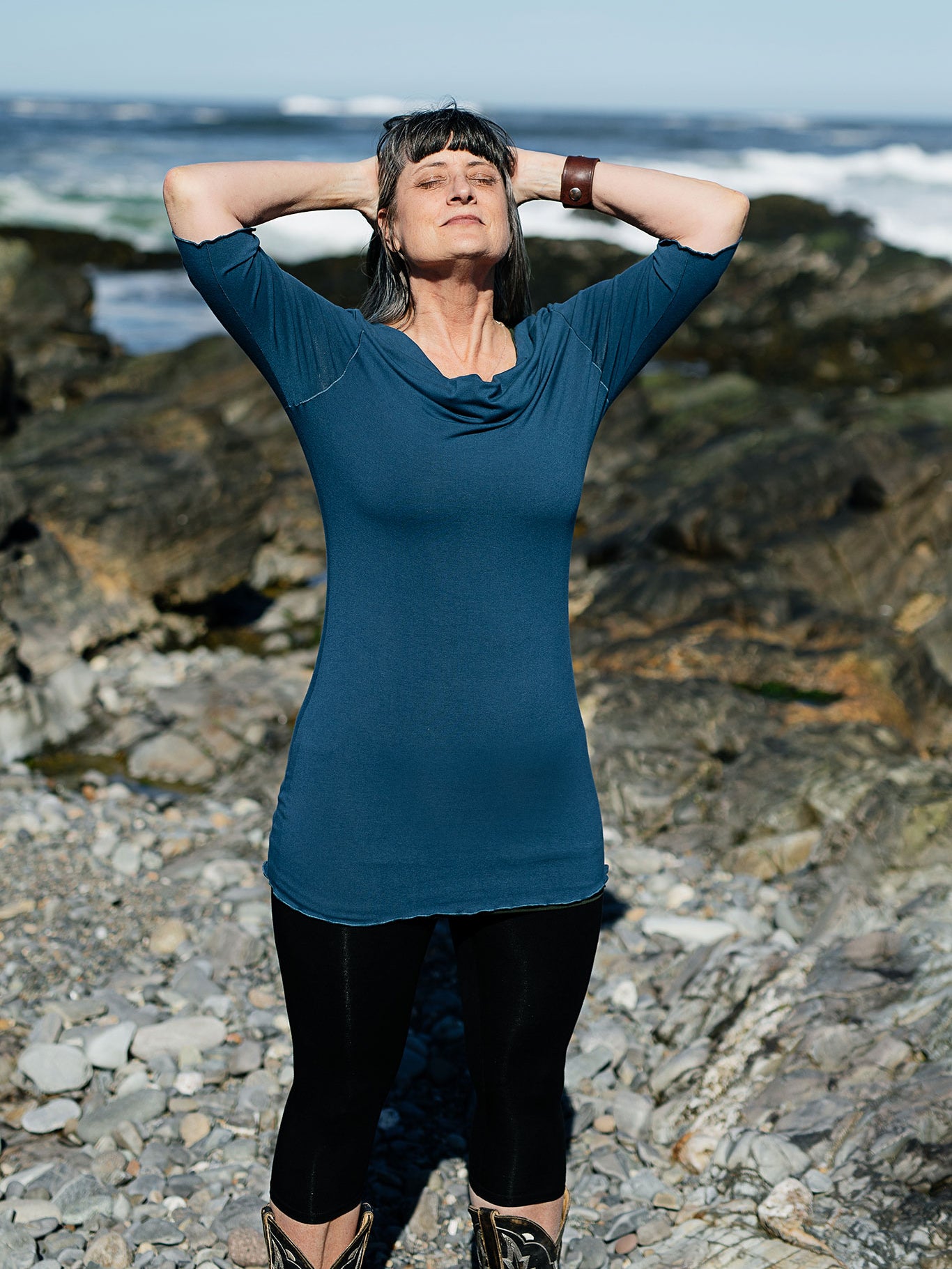 grace half sleeve top in lake paired with black capri