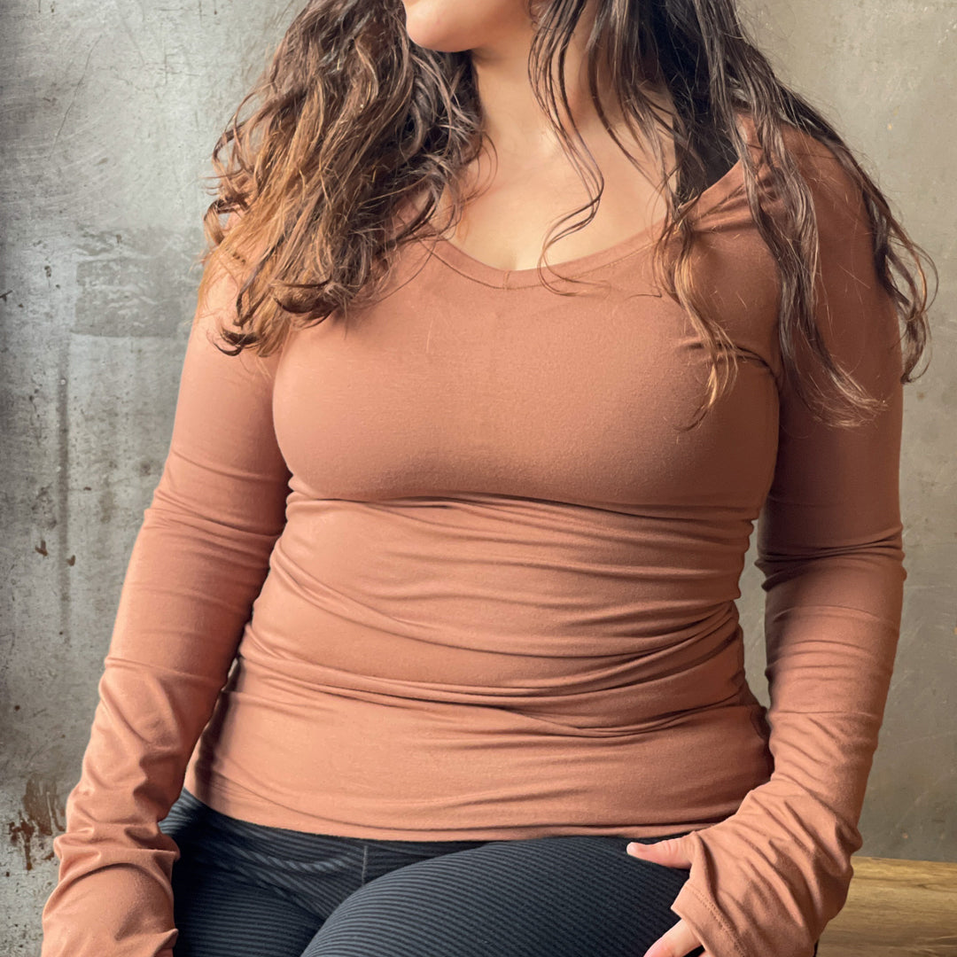 bamboo cedar vneck with subtle black base leggings.