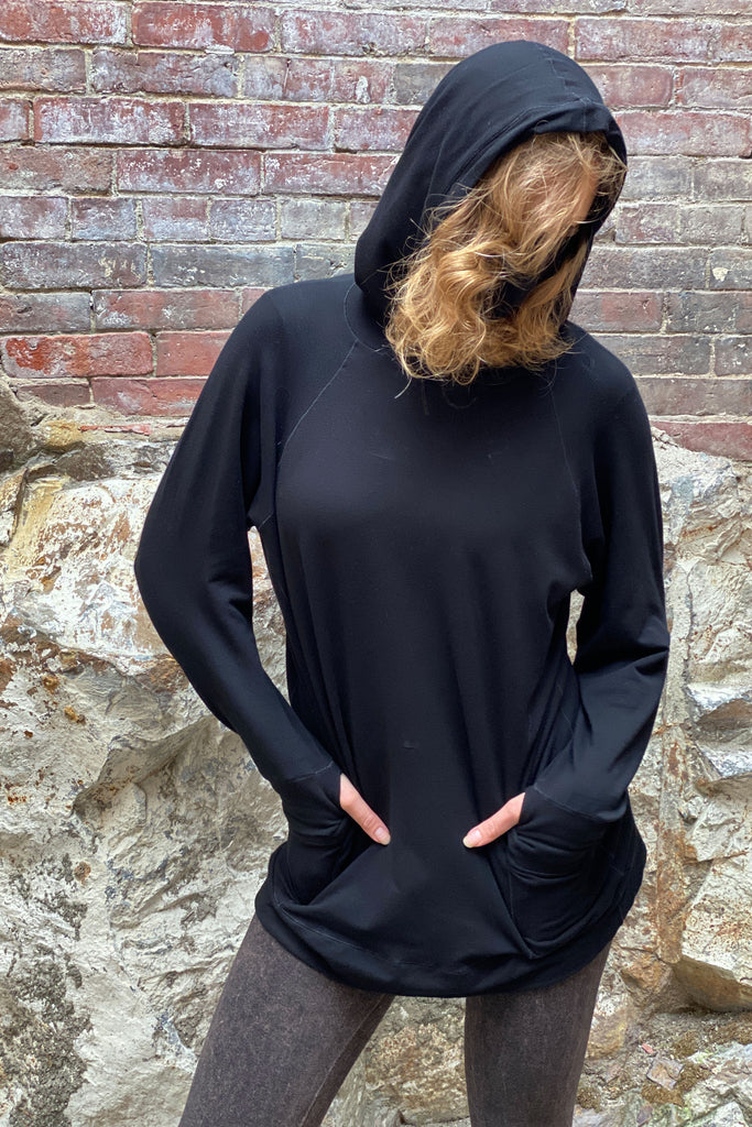 maeve hooded pullover in black 