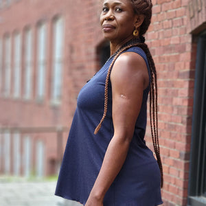 daisy tunic tank top in midnight