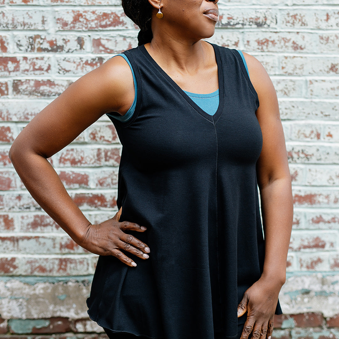 daisy tunic tank in black