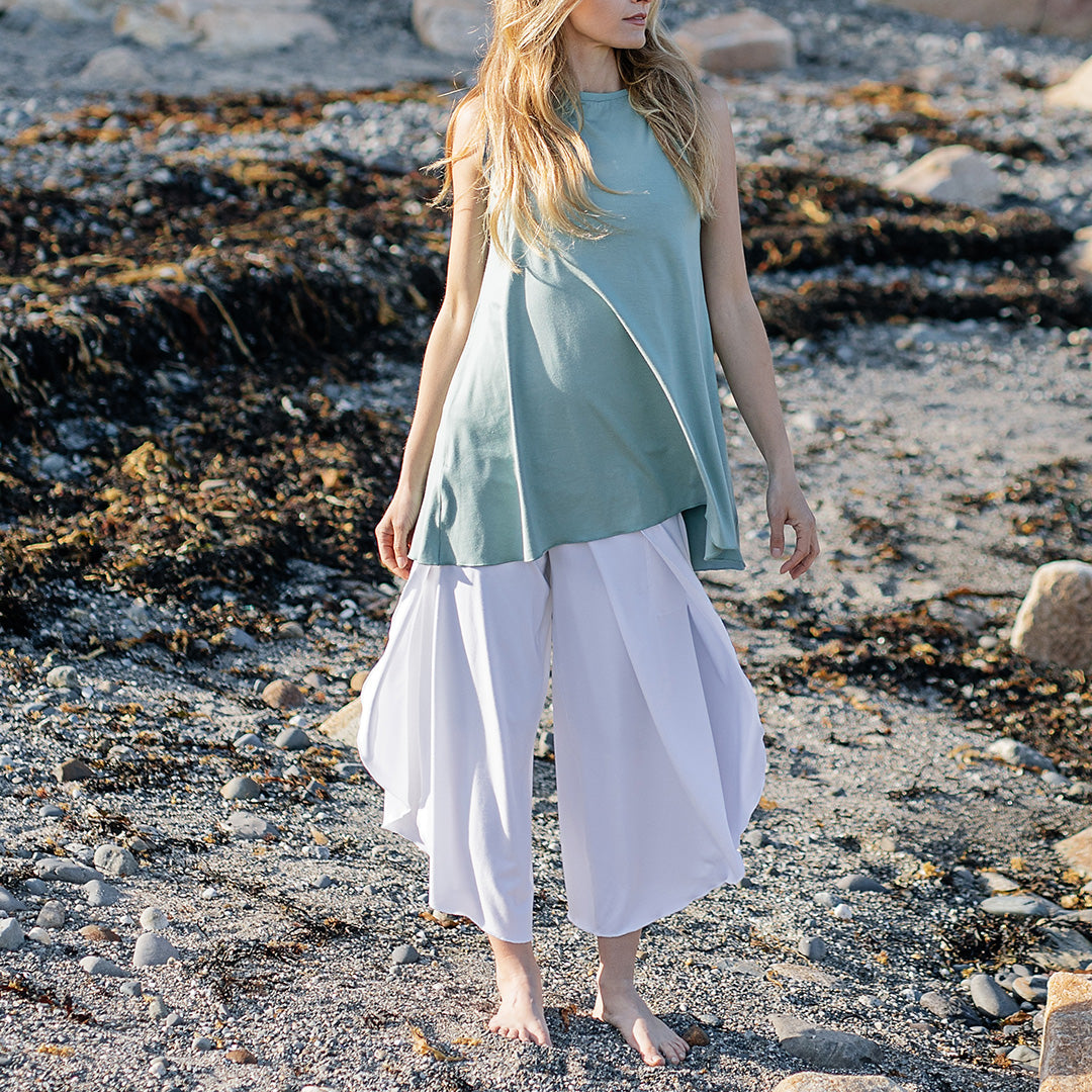 white petal pant paired with glass daisy tunic