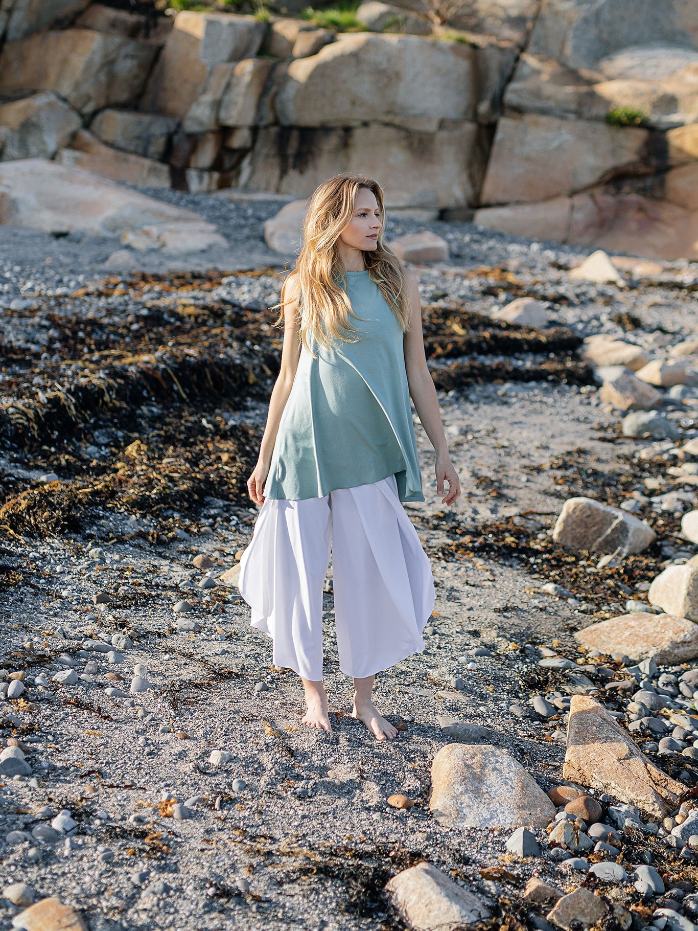 suger® petal pant in white styled with glass daisy