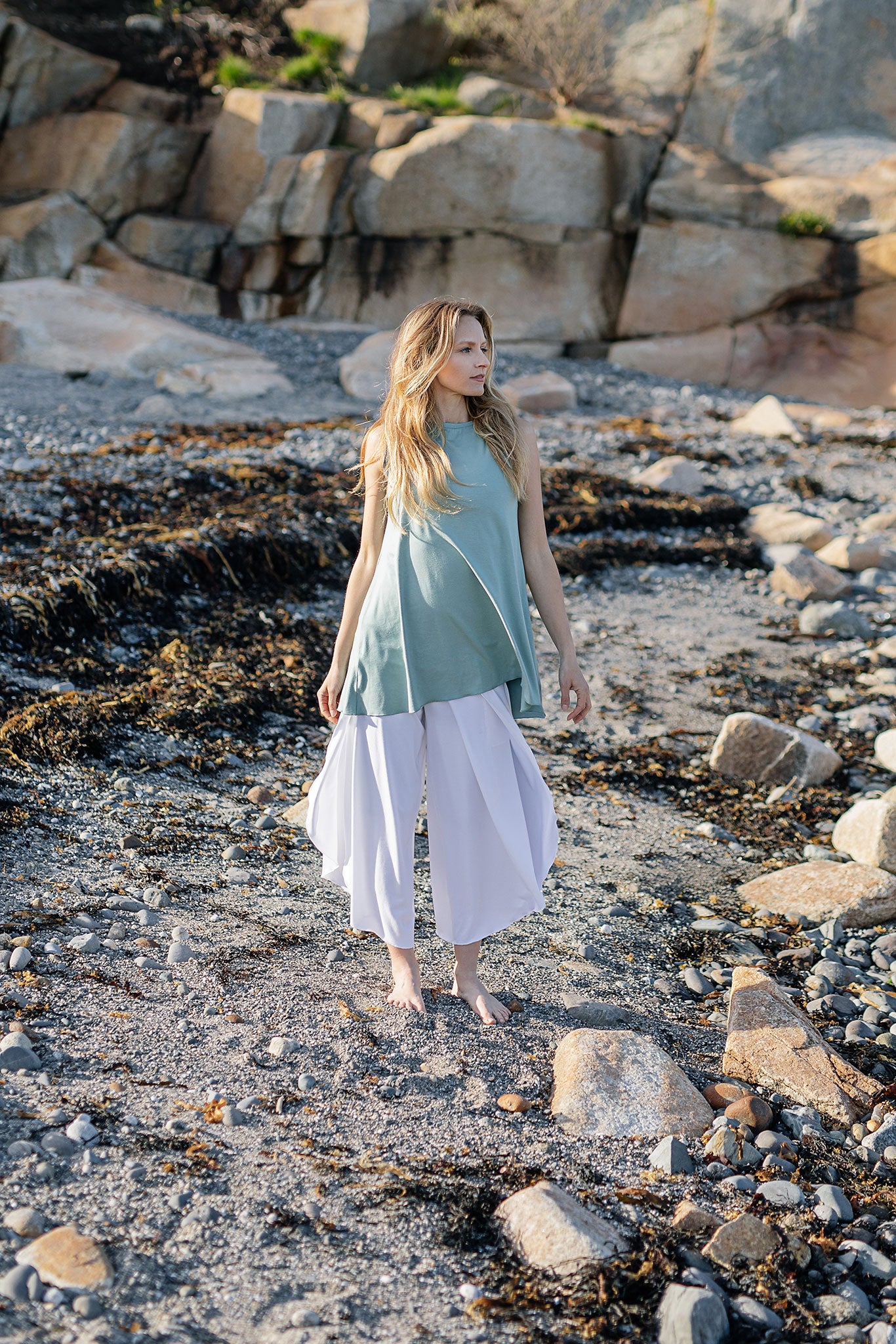 suger® petal pant in white styled with glass daisy