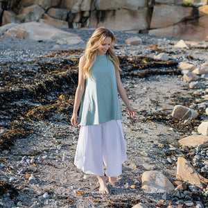 daisy tunic tank in glass worn backwards over white petal pant