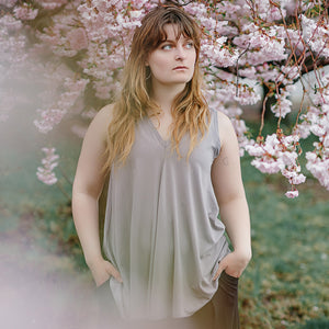 daisy tunic tank in moon