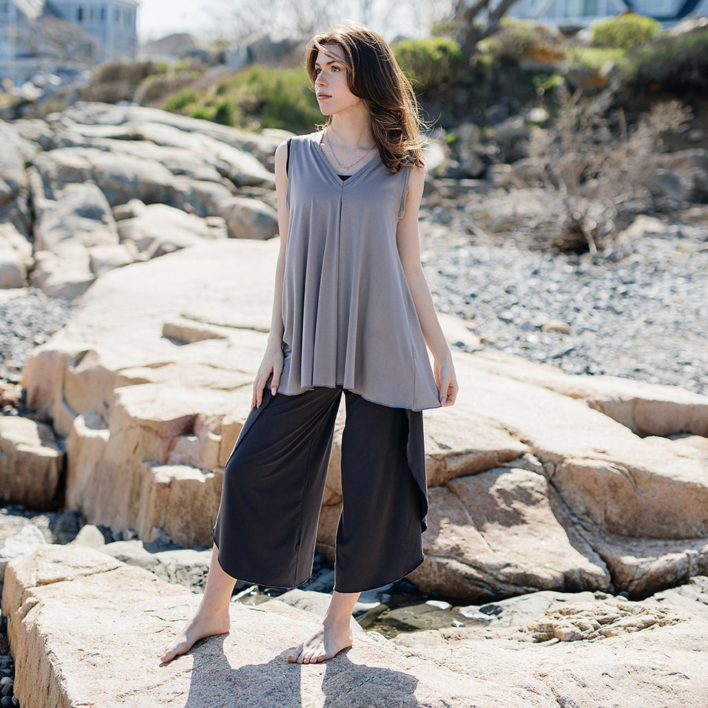 daisy tunic tank in moon paired with carbon petal pant