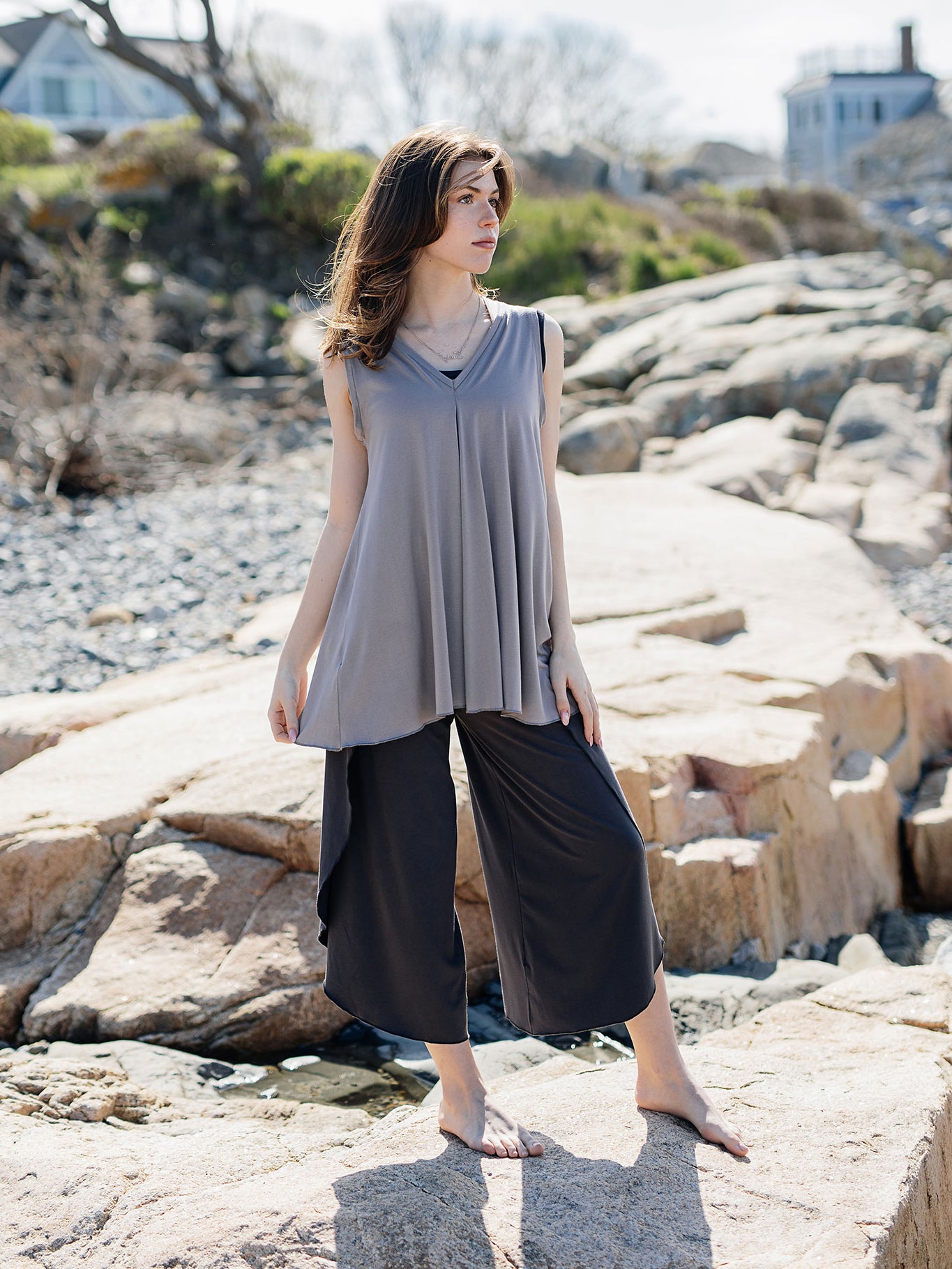 suger® petal pant in carbon + moon daisy