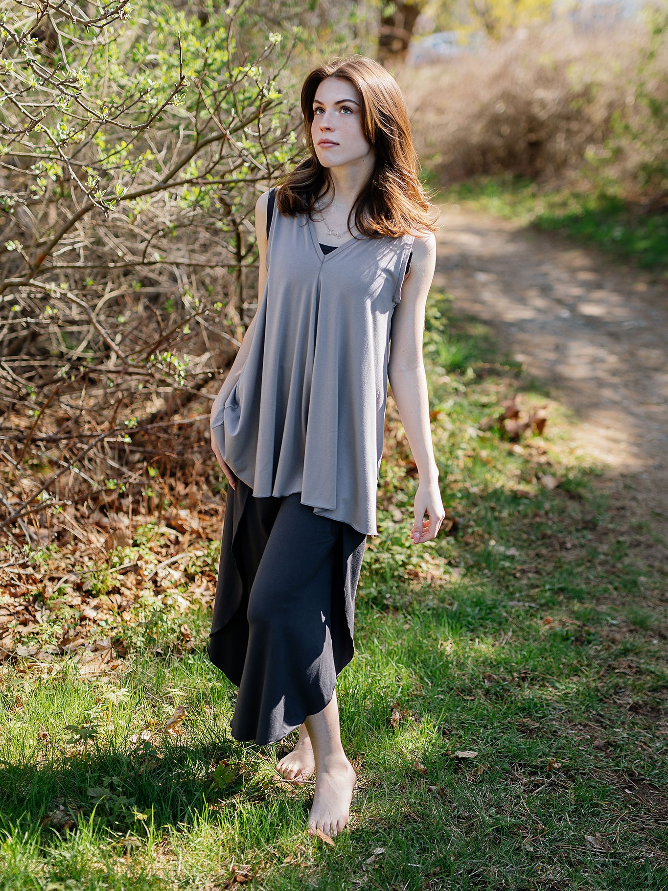 petal pant in carbon paired with moon daisy tunic