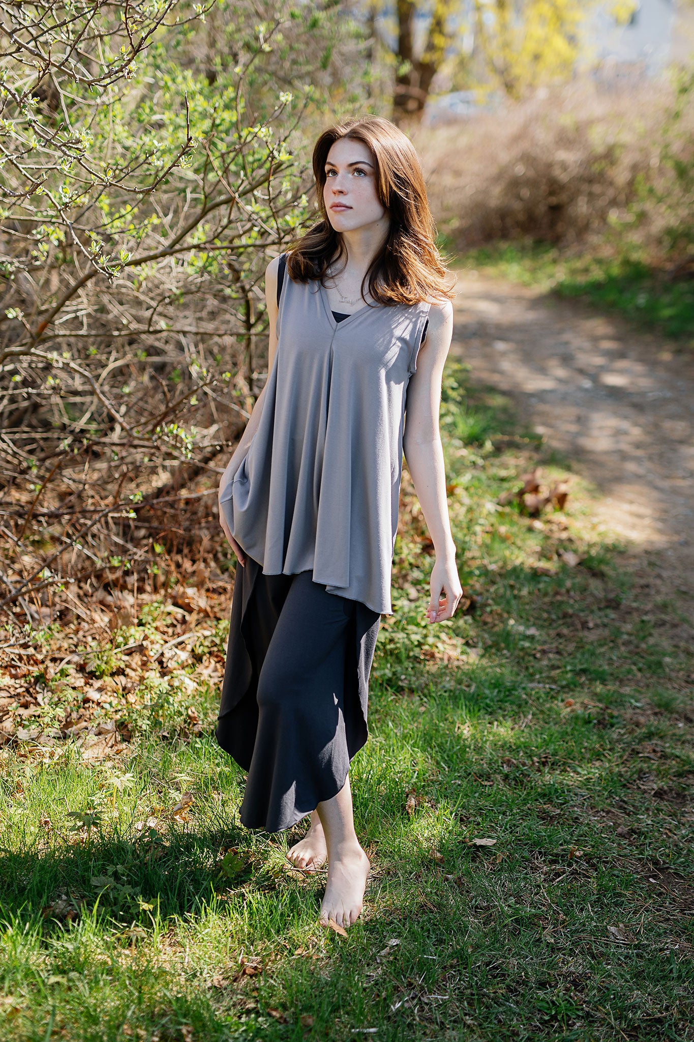 petal pant in carbon paired with moon daisy tunic